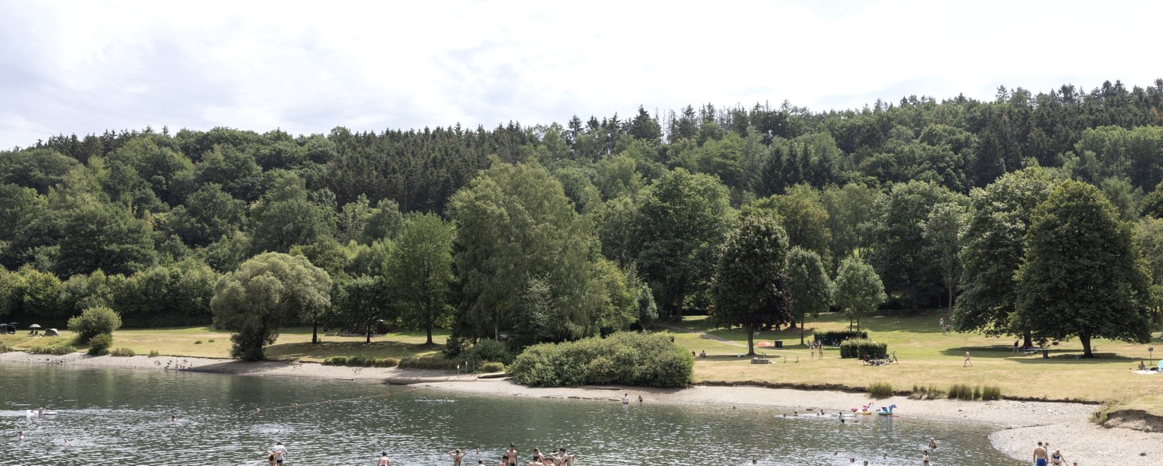 Die Naturbadestelle am Eiserbachsee, &copy; Eifel Tourismus GmbH_Tobias Vollmer