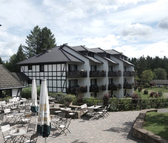 Studiohaus mit Biergarten, &copy; Sporthotel Grafenwald