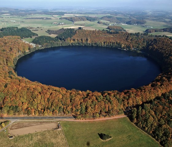 De Pulvermaar op de Maare Trail, © Eifel Tourismus GmbH - H. Gassen