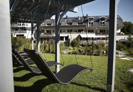 Wellnessgarten mit Hängeliegen