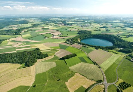 Pulvermaar von oben, © GesundLand Vulkaneifel/D.Ketz