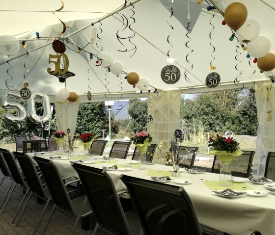 Festlich feiern im Golfst&uuml;bchen in Gillenfeld, &copy; Golfst&uuml;bchen Gillenfeld