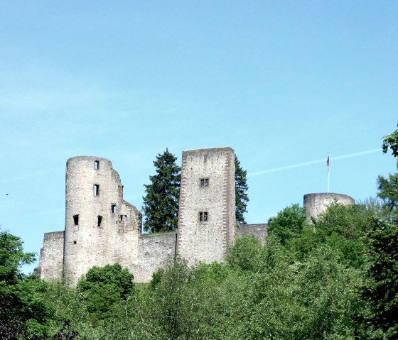Burgruine Sch&ouml;necken, &copy; Tourist-Information Pr&uuml;mer Land, M. Schuler