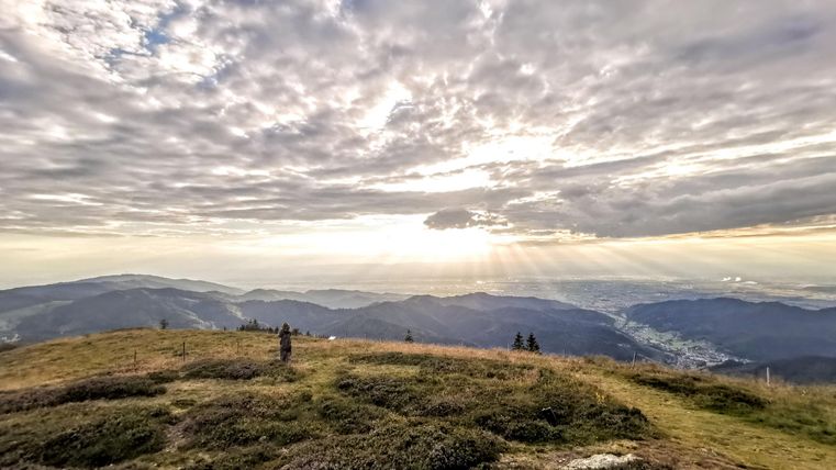 Blick vom Berg Belchen ins Rheintal