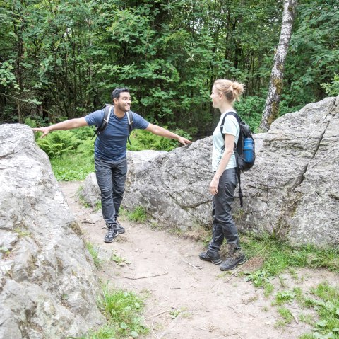 An Kaiser Karls Bettstatt, © Eifel-Tourismus GmbH, AR, shapefruit AG - finanziert durch REACT-EU