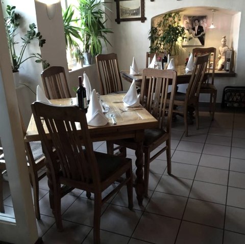 TR innen, &copy; Taverna Romana