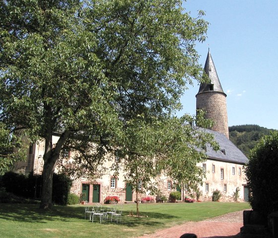 Burg Bruch Innenhof, &copy; Tourist-Information Wittlich Stadt & Land