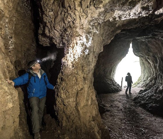 Besuch der Buchenlochh&ouml;hle, &copy; Eifel Tourismus GmbH, Dominik Ketz